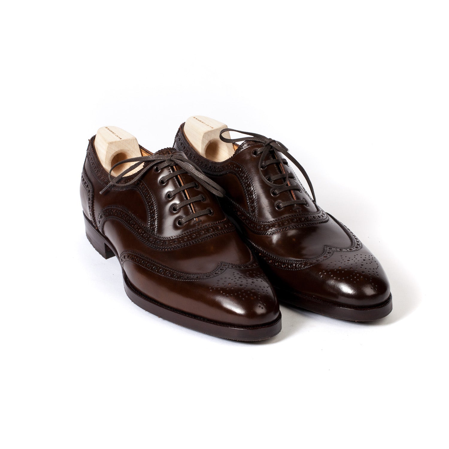Limited Edition: Oxford Brogue "American" made of original Horween Shell Cordovan Michael Jondral Limited Edition: Oxford Brogue "American" made of original Horween Shell Cordovan Michael Jondral