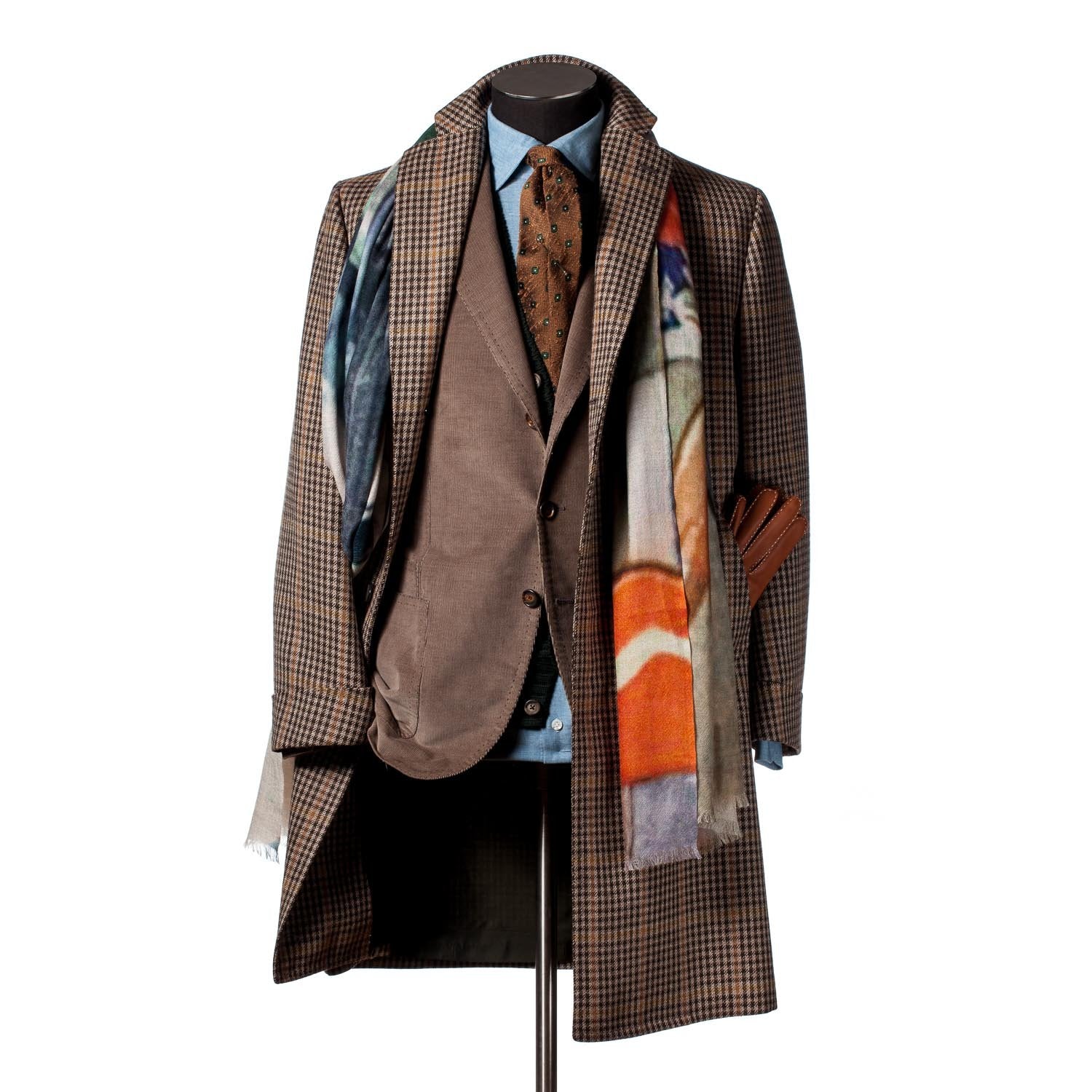 Cesare Attolini Scarfs at its Best